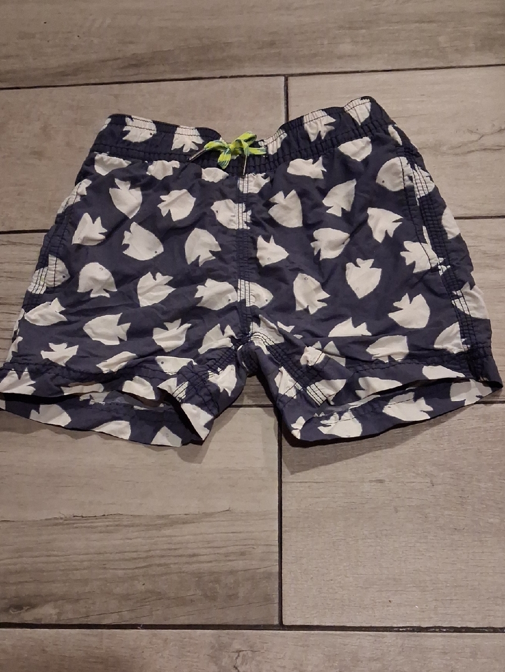 🍁Crewcuts Navy and White Swim Shorts with Fish Motif🍦